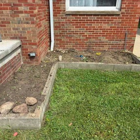 Flower Bed Weeding by Meadow Ridge Landscape reviewed on August 26, 2026