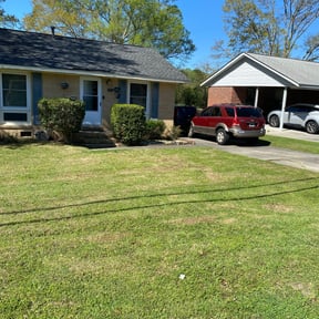 Bush Trimming by J&K Landscaping reviewed on August 18, 2025