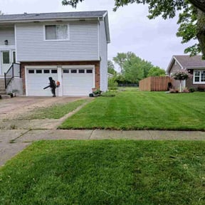 yard work by So 1000 Lawn and Landscape reviewed on August 21, 2025