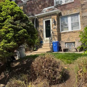 Bush Trimming by Wash's landscaping reviewed on April 18, 2026