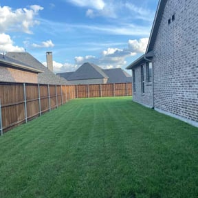 residential landscaping by Jarheads Lawn Services reviewed on November 20, 2025