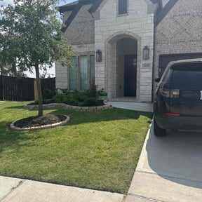 landscape maintenance by Scott Bensing Lawn Care reviewed on December 25, 2025