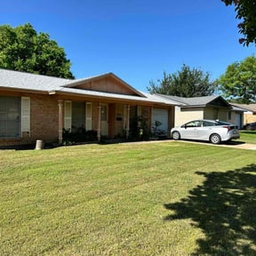 yard work by Joshs lawncare reviewed on April 23, 2024