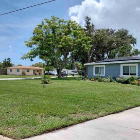 yard care by Hernandez Family Lawn reviewed on August 18, 2025