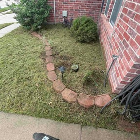Flower Bed Weeding by Green Team Landscape Maintenance reviewed on May 24, 2026