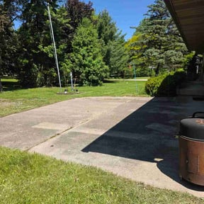 Leaf Removal by SJ Lawn Care reviewed on June 7, 2026
