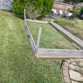 Flower Bed Weeding by Yanez Brothers Landscaping reviewed on November 23, 2025