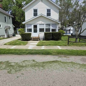 lawn service by The Green Doctor Landscaping reviewed on August 20, 2025