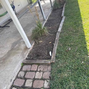 Flower Bed Weeding by Vanessa&#039;s lawncare services reviewed on November 23, 2025