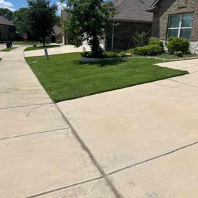 lawn maintenance by Avis Wrecking and lawn care co. reviewed on July 4, 2025