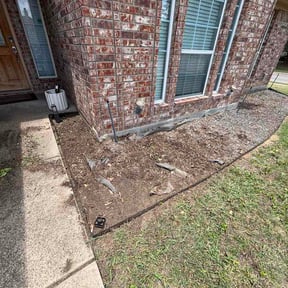 Flower Bed Weeding by Lone Star Landscaping Group 2919 reviewed on August 15, 2026