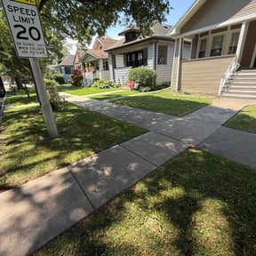 yard service by RTH Lawn Service &amp; Landscaping LLC reviewed on November 19, 2025