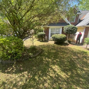 Bush Trimming by Gibson's Lawn Care Services reviewed on August 20, 2025