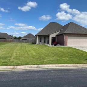 residential landscaping by GoGreen Lawn Service reviewed on August 18, 2025