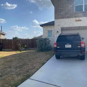 Bush Trimming by Mow and Maintenance reviewed on November 21, 2025