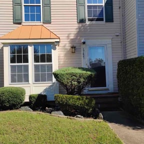 Bush Trimming by Way family lawn grooming reviewed on August 17, 2025