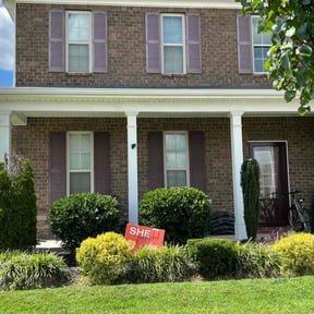 Bush Trimming by New Frontier Lawn Care reviewed on April 22, 2024