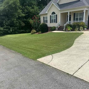 yard service by Triple S Cuts &amp; Cleanouts reviewed on October 23, 2025