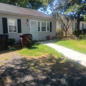Bush Trimming by Blue Mountain Landscaping Co. (RUSHPOINT MAINTENANCE GROUP) reviewed on May 8, 2026