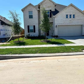 gardening service by Lopez Lawn Experts reviewed on August 17, 2025