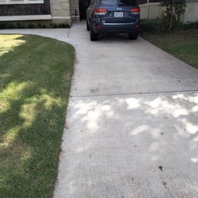 Leaf Removal by Spearit Lawn Care & Pressure Washing reviewed on August 15, 2025