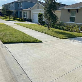 gardening service by Coastal Lawnworx LLC reviewed on August 17, 2025