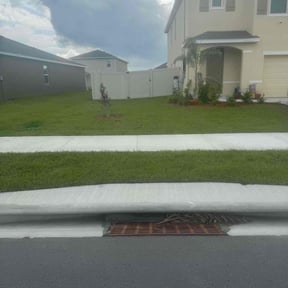 yard service by Shine rite reviewed on December 3, 2025