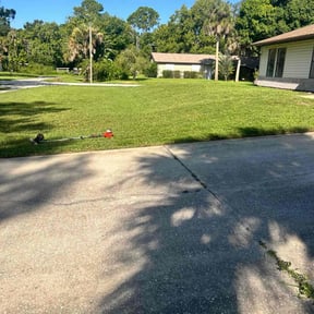 yard maintenance by SEFA LLC reviewed on December 10, 2025