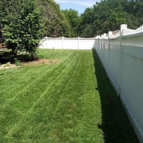 yard work by Luxury Lawn Care reviewed on August 15, 2025