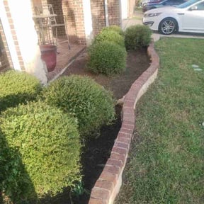 Flower Bed Weeding by Lawn pestano reviewed on July 23, 2026