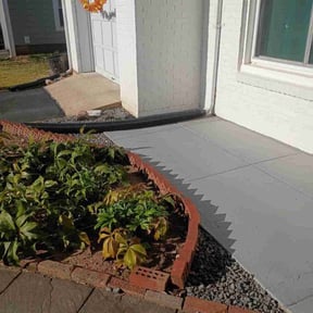 Leaf Removal by Lawn pro reviewed on August 25, 2026
