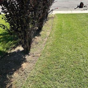 Flower Bed Weeding by L7 Lawn Care reviewed on November 24, 2025