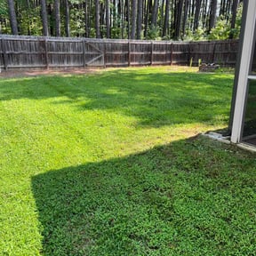 lawn maintenance by Fastway Lawn Care reviewed on June 11, 2025