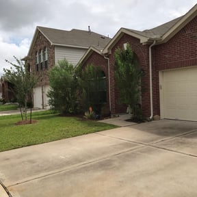 Flower Bed Weeding by Gary' s Lawn Care Service reviewed on August 17, 2025