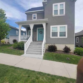 lawn maintenance by Simple Monkey Lawn Care reviewed on August 21, 2025