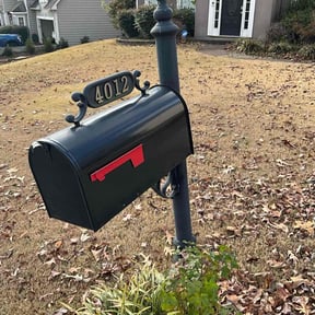 Bush Trimming by Weed Whackers reviewed on December 7, 2025