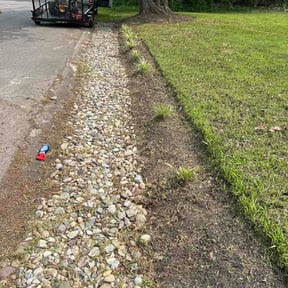 Flower Bed Weeding by Ryan Landrigan reviewed on August 2, 2026