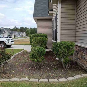 Flower Bed Weeding by Brinkley Lawn Care reviewed on March 28, 2026