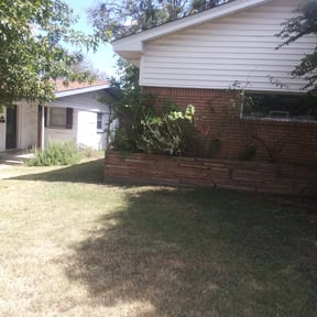 Bush Trimming by Fisher's Yard Care reviewed on May 10, 2025