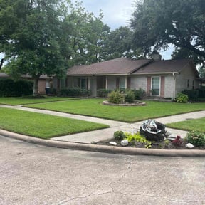 turf maintenance by MHK and Associates Landscaping and Property Management reviewed on June 4, 2025