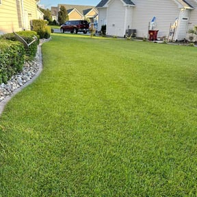 landscaping by Vaquero Hills Landscaping llc. reviewed on August 21, 2025