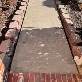 Leaf Removal by G&amp;M Landscaping Services reviewed on September 7, 2025