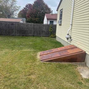 Bush Trimming by Sutherland&#039;s Pride LLC reviewed on November 20, 2025