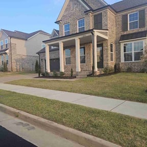 residential landscaping by Top Turf L.L.C reviewed on August 20, 2025