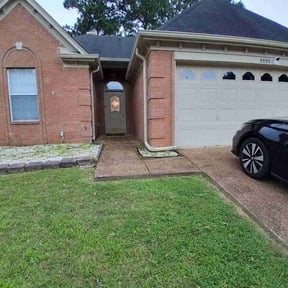Flower Bed Weeding by Like A Bawse LLC reviewed on June 19, 2026