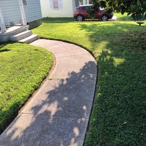 landscaping by Niles property management reviewed on August 14, 2025