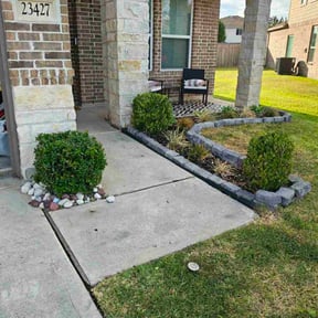 Bush Trimming by Medina lawns service reviewed on October 19, 2025