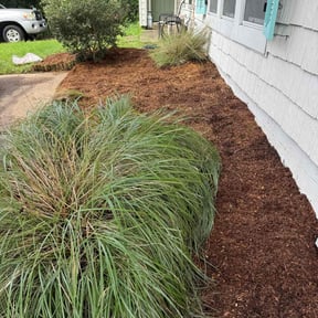 Mulching by Huntech, LLC reviewed on August 17, 2025