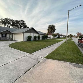 turf maintenance by Rayford's Landscaping & lawn care reviewed on October 14, 2023