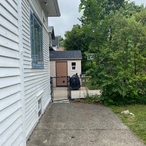 Bush Trimming by J&S Landscaping reviewed on August 15, 2025